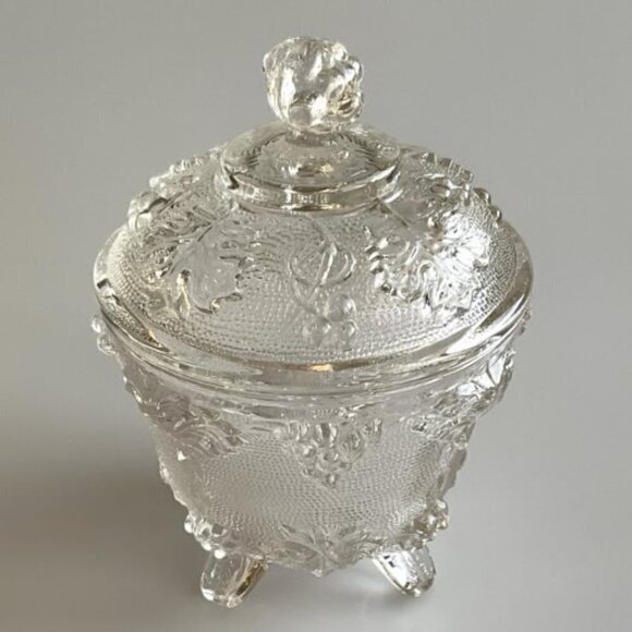 VINTAGE JEANNETTE GLASS CANDY DISH - Picture 6 of 7